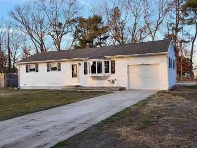 Home For Sale in Collings Lakes, New Jersey