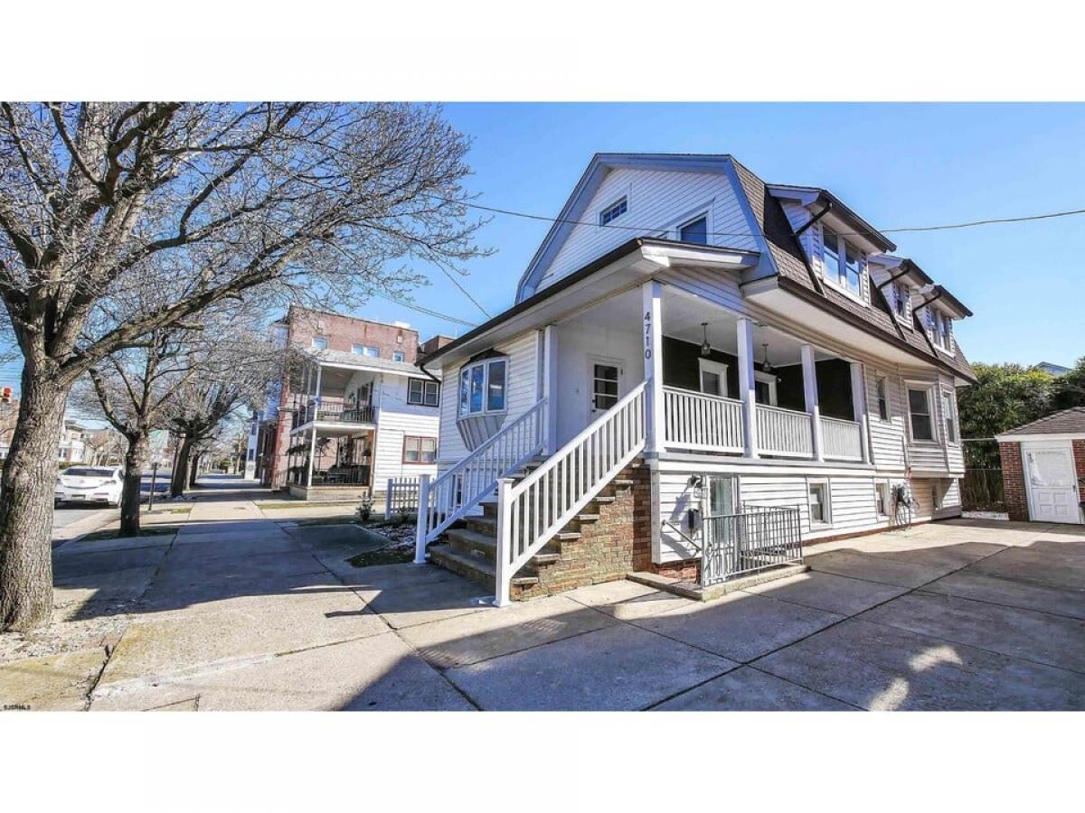 Picture of Multi-Family Home For Sale in Atlantic City, New Jersey, United States