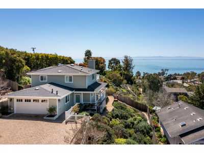 Home For Sale in Summerland, California