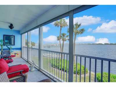 Home For Sale in Lantana, Florida