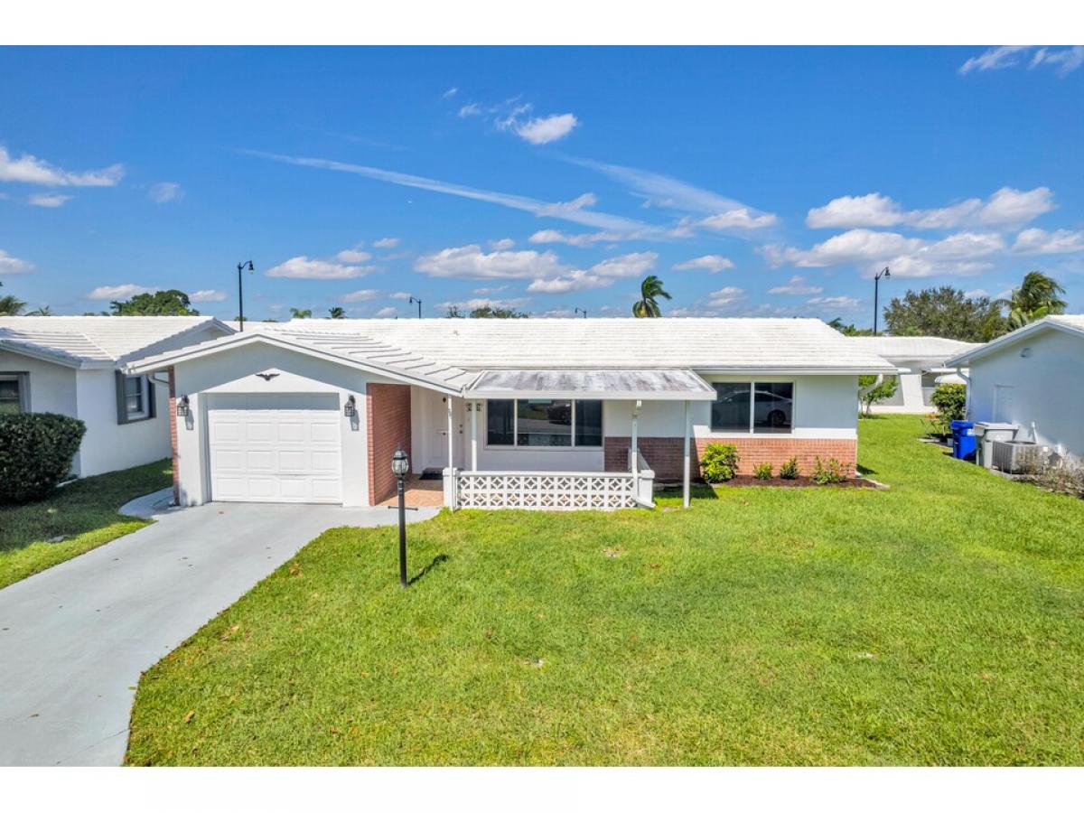 Picture of Home For Sale in Pompano Beach, Florida, United States