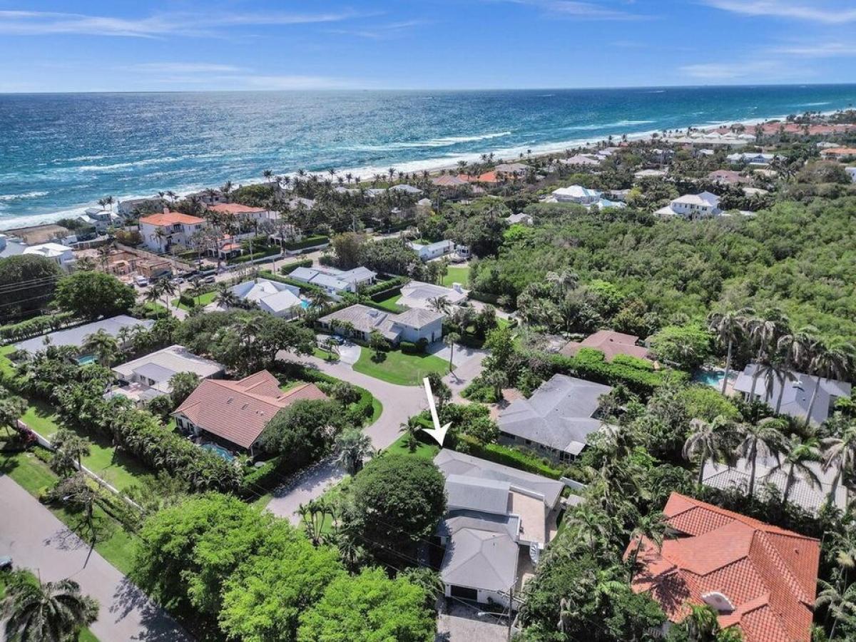 Picture of Home For Sale in Ocean Ridge, Florida, United States