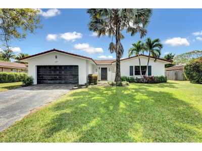 Home For Sale in Coral Springs, Florida