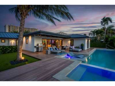 Home For Sale in Lauderdale by the Sea, Florida