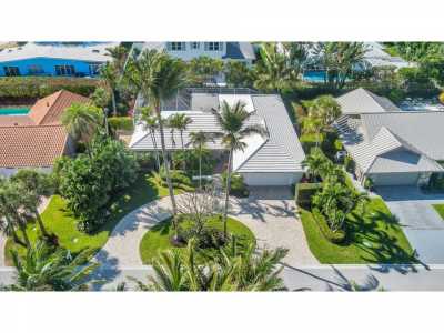 Home For Sale in Jupiter Inlet Colony, Florida