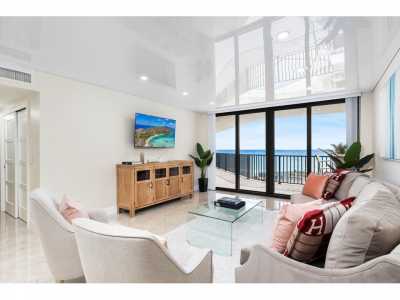 Home For Sale in South Palm Beach, Florida