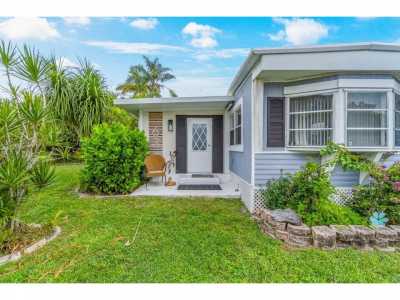 Home For Sale in Boynton Beach, Florida