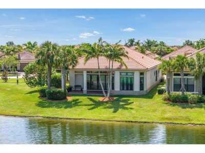 Home For Sale in Parkland, Florida
