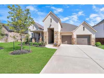 Home For Sale in Tomball, Texas