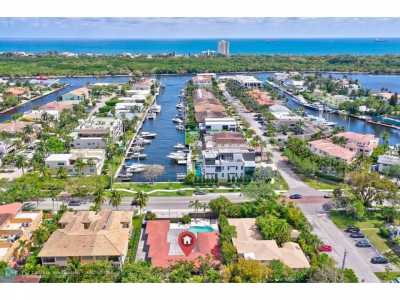 Commercial Building For Sale in Fort Lauderdale, Florida