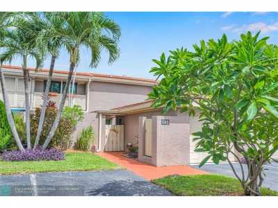 Home For Sale in Hollywood, Florida