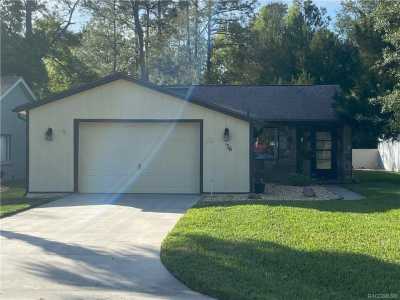 Home For Sale in Homosassa, Florida