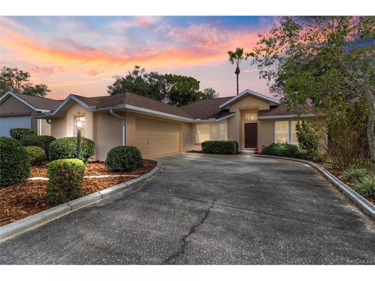 Picture of Home For Sale in Beverly Hills, Florida, United States