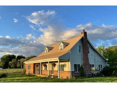Home For Sale in Taylorsville, California