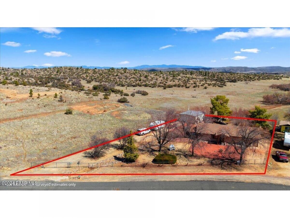Picture of Home For Sale in Peeples Valley, Arizona, United States