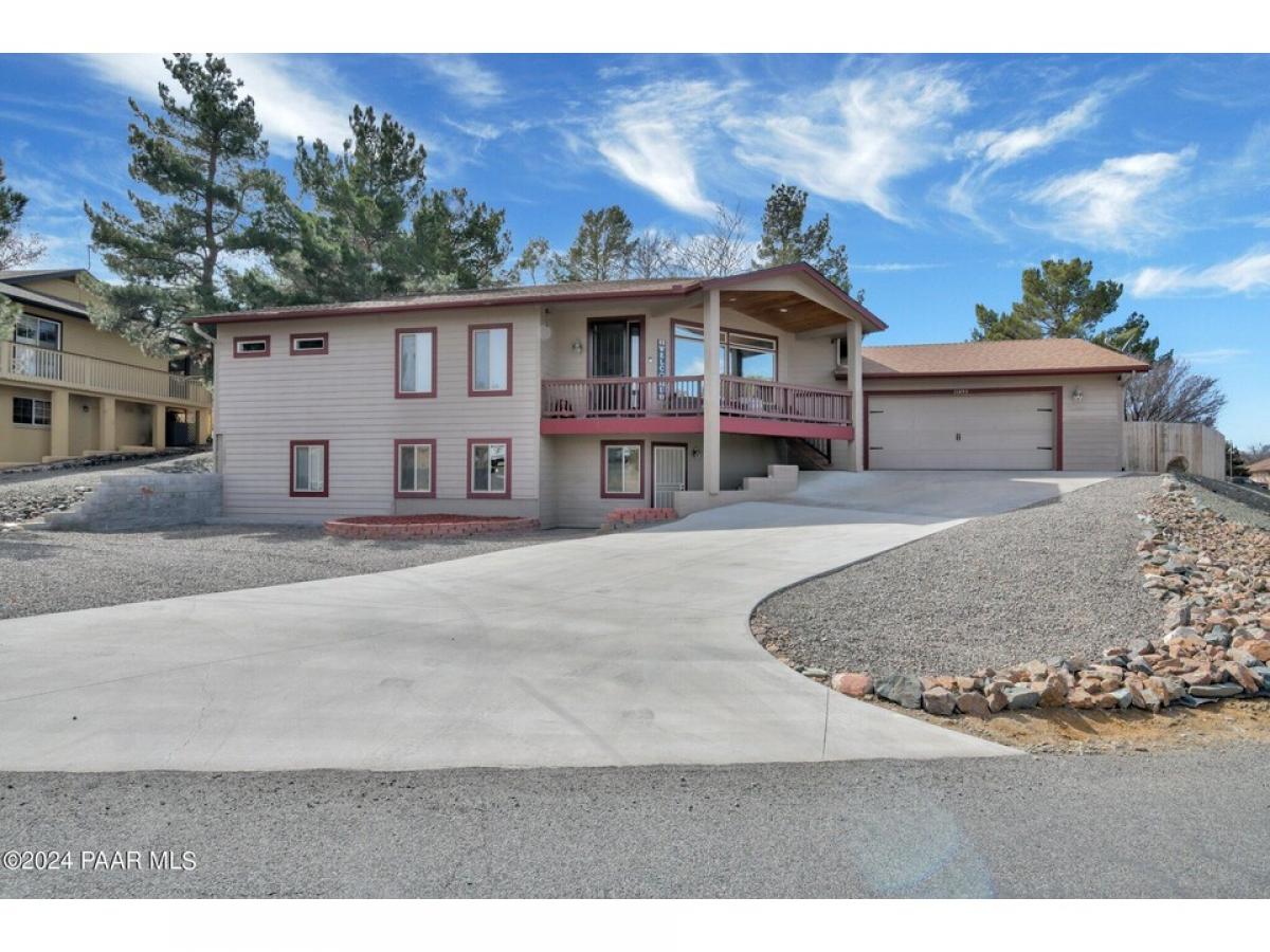 Picture of Home For Sale in Dewey-Humboldt, Arizona, United States
