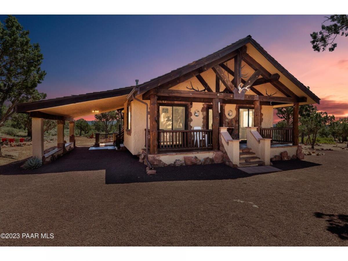 Picture of Home For Sale in Ash Fork, Arizona, United States