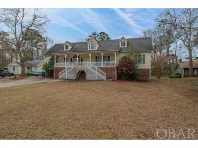 Home For Sale in Southern Shores, North Carolina