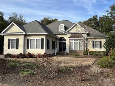 Home For Sale in Manteo, North Carolina