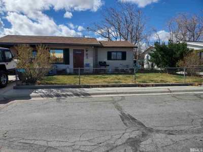 Home For Sale in Hawthorne, Nevada