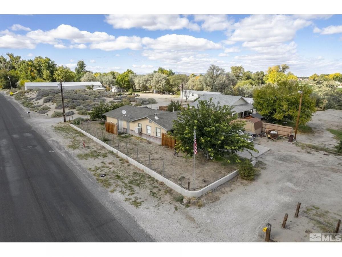 Picture of Multi-Family Home For Sale in Fallon, Nevada, United States
