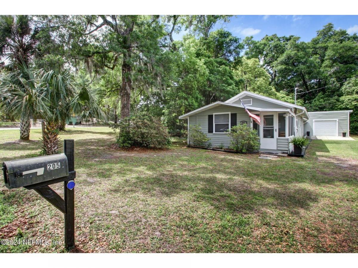 Picture of Home For Sale in Pomona Park, Florida, United States