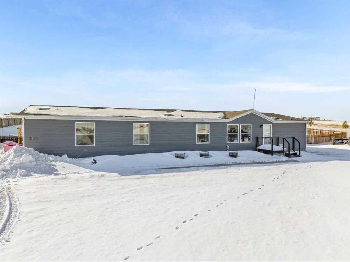 Picture of Home For Sale in Belle Fourche, South Dakota, United States