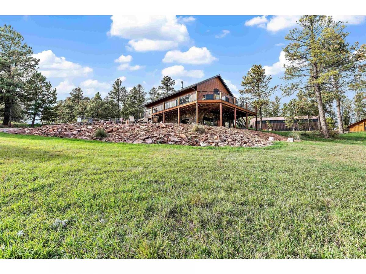 Picture of Home For Sale in Rapid City, South Dakota, United States