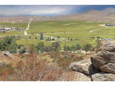 Home For Sale in Nuevo/Lakeview, California