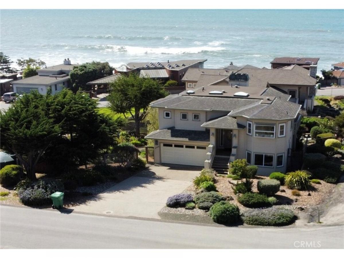 Picture of Home For Sale in Cambria, California, United States