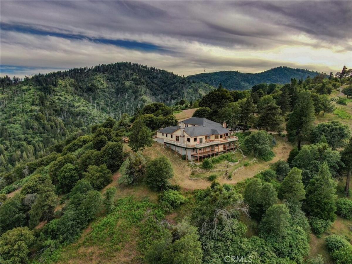 Picture of Home For Sale in Cedarpines Park, California, United States