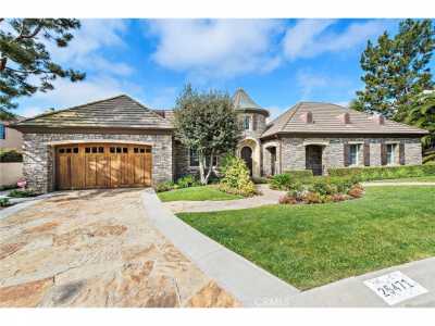 Home For Sale in Laguna Hills, California