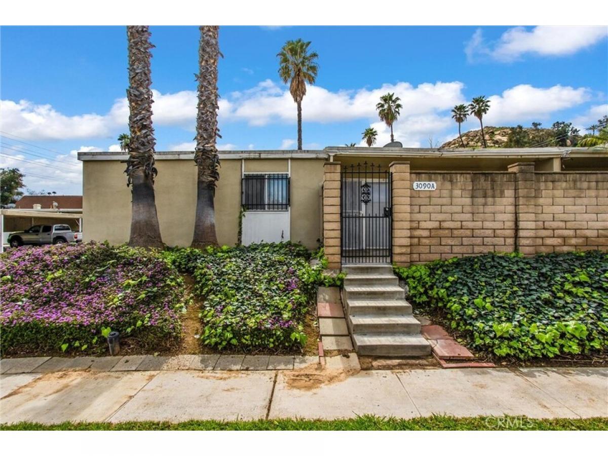 Picture of Home For Sale in Riverside, California, United States