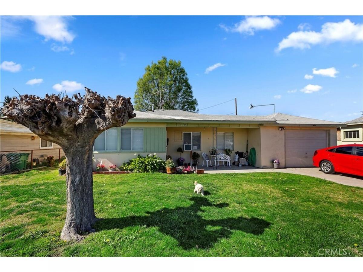 Picture of Home For Sale in Eastvale, California, United States