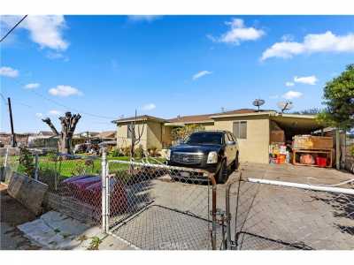 Home For Sale in Eastvale, California
