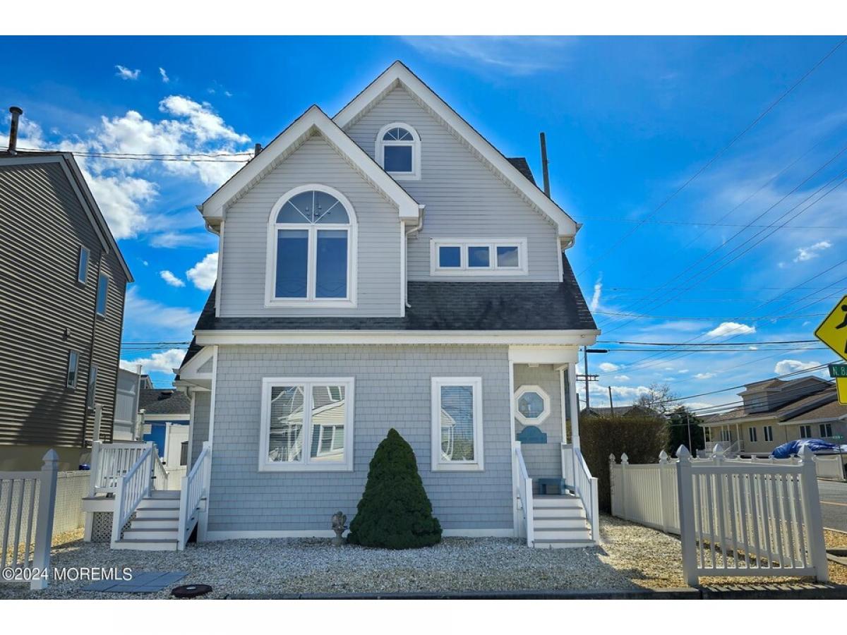 Picture of Home For Sale in Lavallette, New Jersey, United States