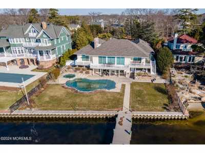 Home For Sale in Brick, New Jersey