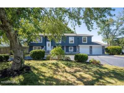 Home For Sale in Brick, New Jersey
