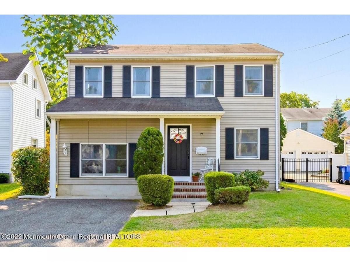 Picture of Home For Sale in Fair Haven, New Jersey, United States