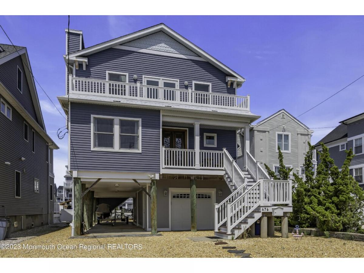 Picture of Home For Sale in Manasquan, New Jersey, United States