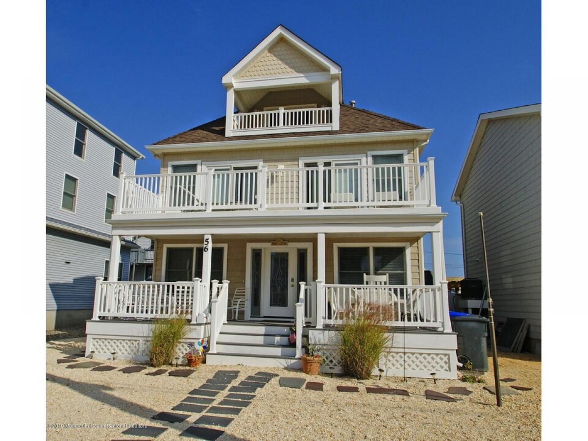 Picture of Home For Sale in Ortley Beach, New Jersey, United States