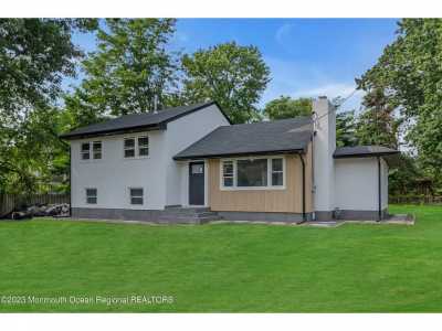 Home For Sale in Oakhurst, New Jersey