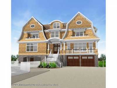 Home For Sale in Mantoloking, New Jersey