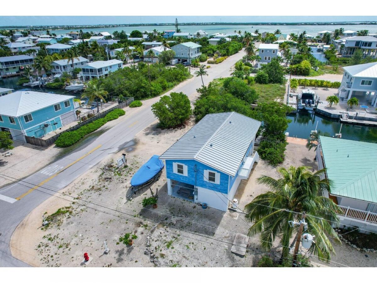 Picture of Home For Sale in Little Torch Key, Florida, United States