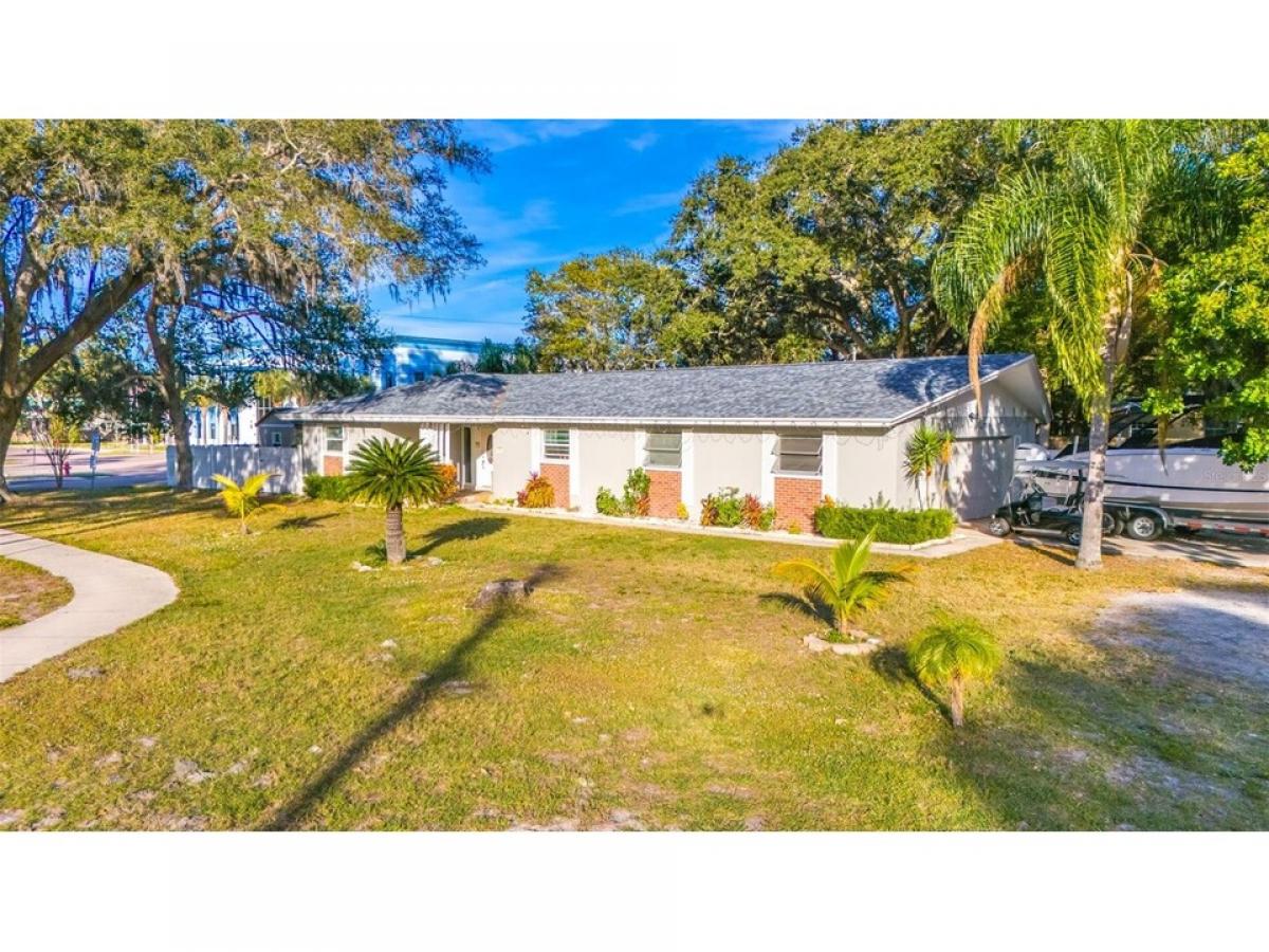 Picture of Home For Sale in Clearwater, Florida, United States