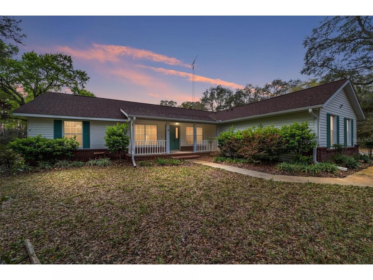 Picture of Home For Sale in Citra, Florida, United States