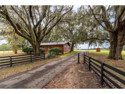 Home For Sale in Reddick, Florida