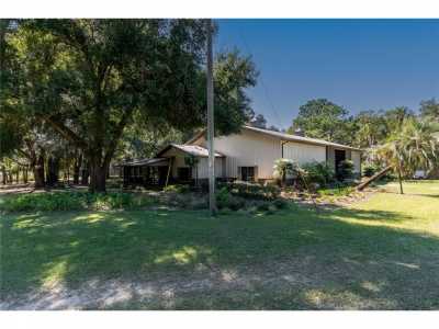 Home For Sale in Citra, Florida
