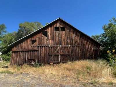 Home For Sale in Cedarville, California