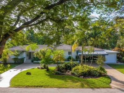 Home For Sale in Biscayne Park, Florida